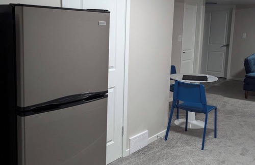 Fort Gary Apartment | Cozy Oasis : Your Home Away from Homen