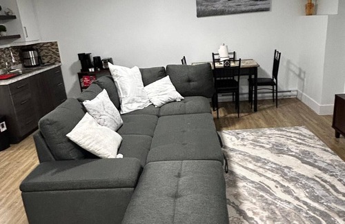 Moncton Apartment | Cozy One Bedroom Apartment in Moncton close to Magnetic Hill and Casino