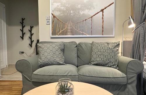 Mets Apartment | Cozy one bedroom apart in METS, 10-min walk to Acropolis