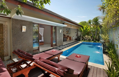 By Pass Ngurah Rai Villa | Cozy One Bedroom Deluxe Villa in Jimbaran with a private pool