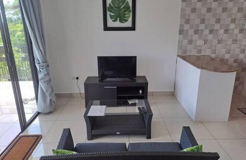 Mahe Island Apartment | Cozy Otantik Residence