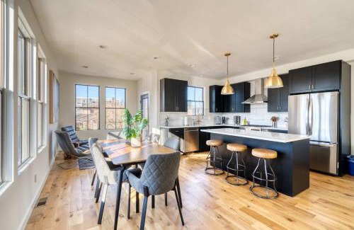 North Tabor House | Cozy Perfect Portland Escape - Chefs Kitchen