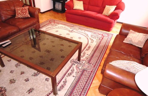 Afanasivsʹkyy Yar Apartment | Cozy place near Golden Gates