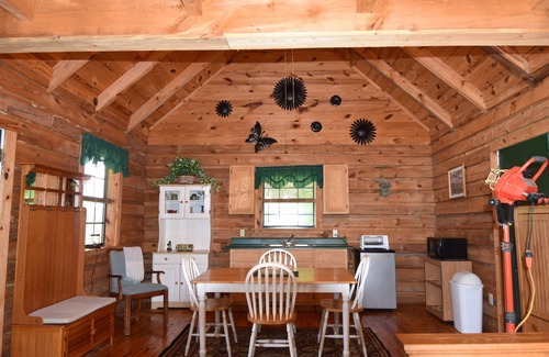 Woodbine Cabin | Cozy Pondside Cabin five minutes from Laurel Lake