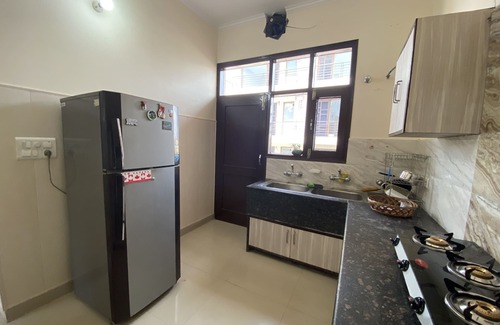 Panchkula Urban Estate House | Cozy & Private, Entire floor in Panchkula