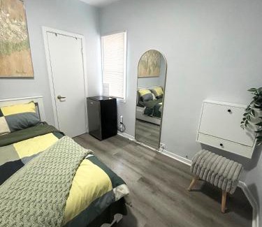 Rockcliffe - Smythe House | Cozy Private Room Near Downtown Toronto