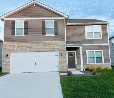 Summit Station House | Cozy Queen Size Bedroom