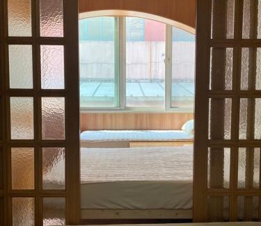 Wujiaochang Apartment | Cozy Quiet Traditional Chinese double Room in Central Shanghai Near Hongqiao Pud'ong Airports Sleeps up to 1-5