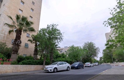 Katamon House | cozy, quiet warm decor jerusalem apartment