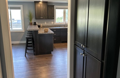 Ventura House | Cozy remodeled home in Ventura Heights a block from Clear Lake