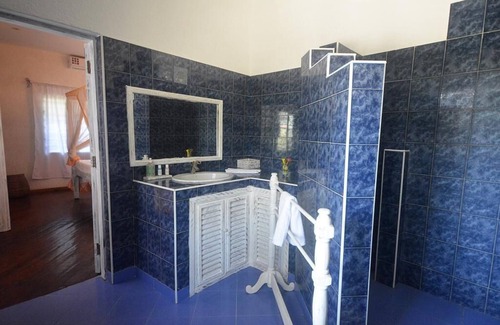 Watamu Bed & Breakfast | COZY RESORT SURROUNDED BY GREENERY WITH POOL IN THE CENTER OF WATAMU