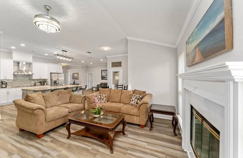 East Arlington House | Cozy Restful Memory 3BR@Neptune Beachn