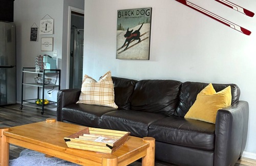 Wrightwood Apartment | Cozy Retreat|Close to Village|Pets OK