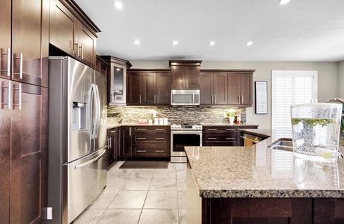 Cambridge House | Cozy Retreat Heated Pool Fireplace Workspace