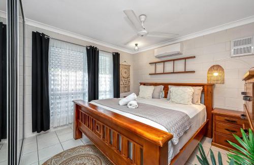 Rasmussen House | Cozy Retreat Ideal for Families or Groups