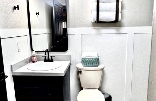 Redlick House | Cozy Retreat in the Pines