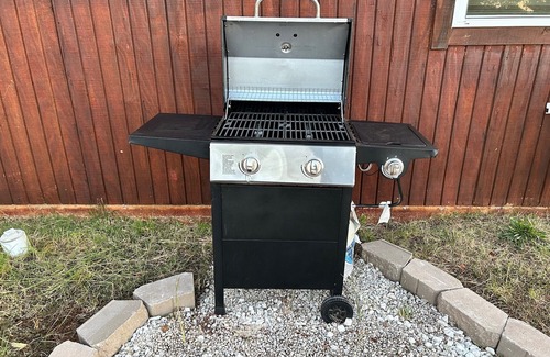 Jasper Cabin | Cozy retreat with picturesque views! Close to restaurants, hiking and river.