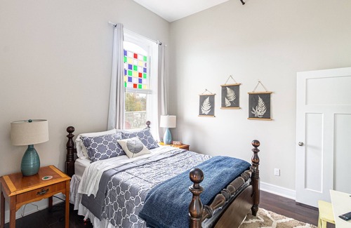 Constantine House | Cozy Riverside Retreat MICOWA105-6