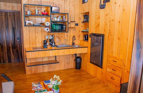 Monterrey Cabin | Cozy romantic cabin with jacuzzi near La Fortuna and Arenal Volcano, Costa Rica