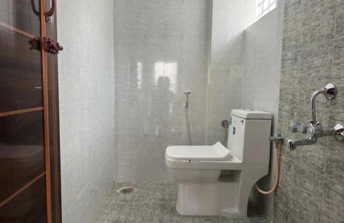 Electronics City Apartment | Cozy Room 1Bhk with Lift 602