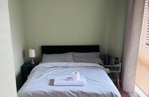 Newark upon Trent House | Cozy Room in Nottingham