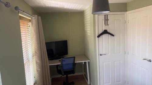 Newark upon Trent House | Cozy Room in Nottingham