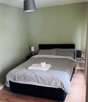 Newark upon Trent House | Cozy Room in Nottingham