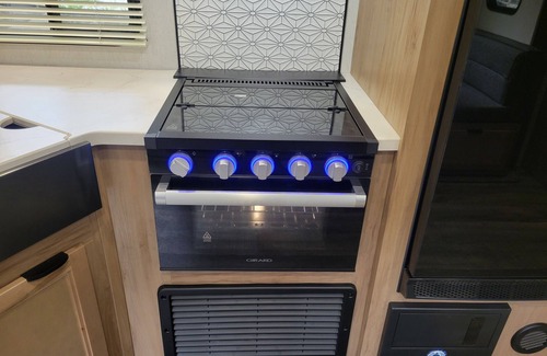 Nipomo House | Cozy RV with WiFi, AC and view in charming Nipomo