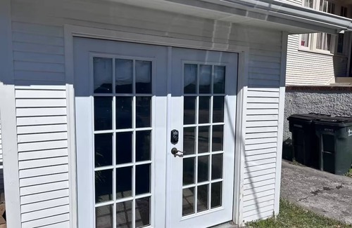 Broadmoor Apartment | Cozy, safe, centrally located studio