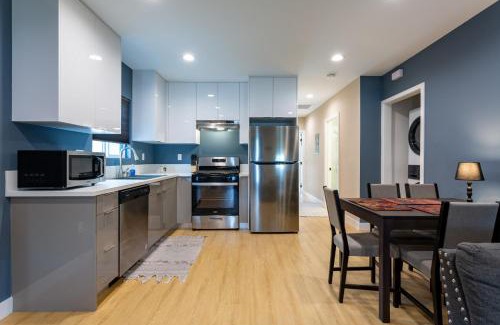 Burbank Apartment | Cozy Spanish Duplex Near Studios