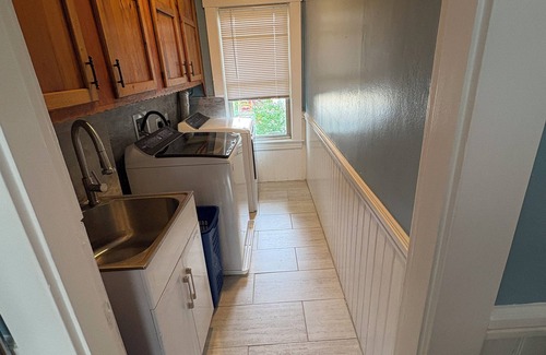 Lowell Apartment | Cozy & Spotless Home Away from Home