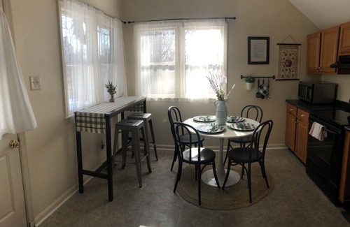 Chadds Ford Cottage | Cozy Spring House in Gorgeous Chadds Ford!