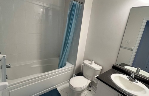 Guelph House | Cozy stay near Guelph's best