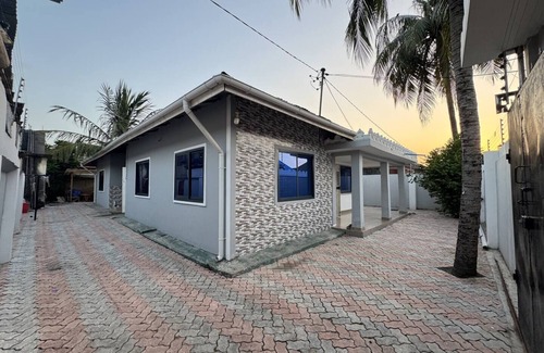 Zanzibar Town House | Cozy Stay Near Zanzibar Airport