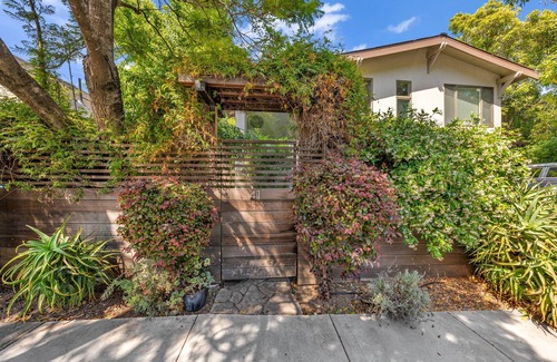 Mill Valley Apartment | Cozy Studio 2 Blocks from Downtown Mill Valley