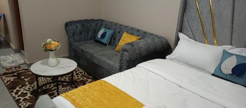 Nairobi Hotel | Cozy studio apartment samax luxury homes located at waiyaki way Amaziah apartments