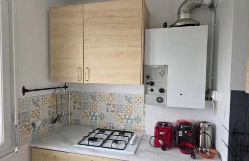 Cosne-Cours-sur-Loire Apartment | Cozy studio, 5 min from Cosne train station, 3rd floor