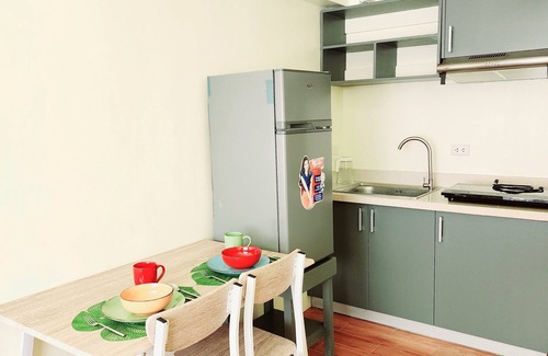 Davao Apartment | Cozy studio in amazing Davao with pool, WiFi, AC near Airport