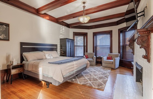 East Avenue Apartment | Cozy studio in enchanting Rochester