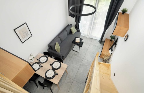 Nowe Miasto Apartment | Cozy Studio in Poznan with Balcony