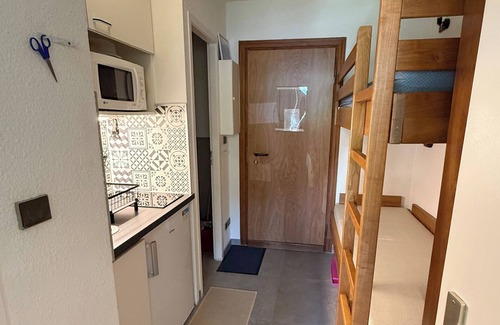 Le Praz de Lys Apartment | ⛰🌱 Cozy Studio in Praz-de-Lys – Mont Blanc View and Private Pool 🌞