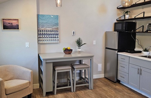Salmon Creek Apartment | Cozy Studio with WiFi in awesome Vancouver WA!