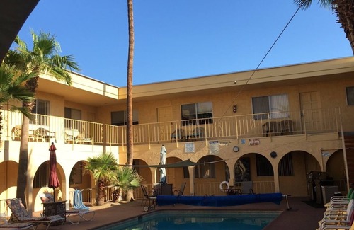 Lake Havasu City Condo | Cozy & Stylish Condo with Pool Best Location