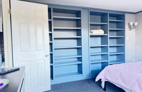 Watchung House | Cozy & Stylish Studio with Beautiful Lake Views & Fast Wifi