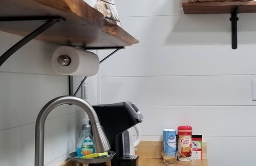 Abingdon Apartment | Cozy Suite Directly ON the Virginia Creeper Trail