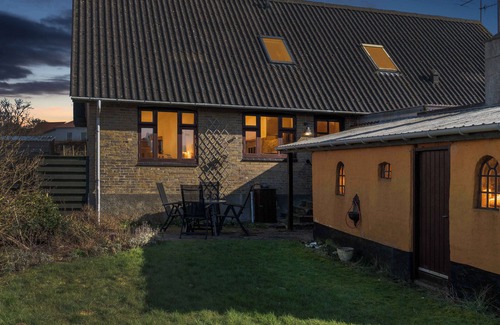 Vesløs House | Cozy summer house with nature in the backyard