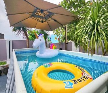 Bukit Indah House | Cozy Sunny Home BBQ Steamboat KTV Bukit Indah JB