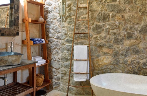 Sant Josep de sa Talaia House | Cozy three bedroom villa with Es Vedra views
