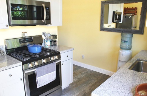 Lompoc Apartment | Cozy tiny house near beach, wine, and rocket launches!