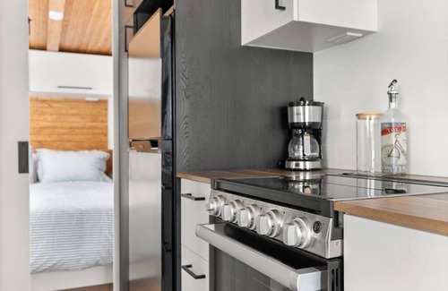 Morrisville House | Cozy Tiny House w/Beautiful Stowe Mountain Views!